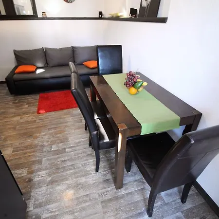 Apartment Nevija *